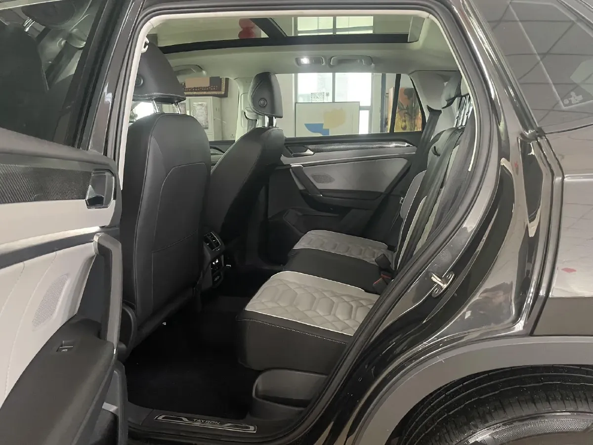 2023 Volkswagen Tayron 1.4T 150HP L4 7DCT,autocango,china used car exporter,china ev exporter,chinese used car exporter,chinese used ev exporter