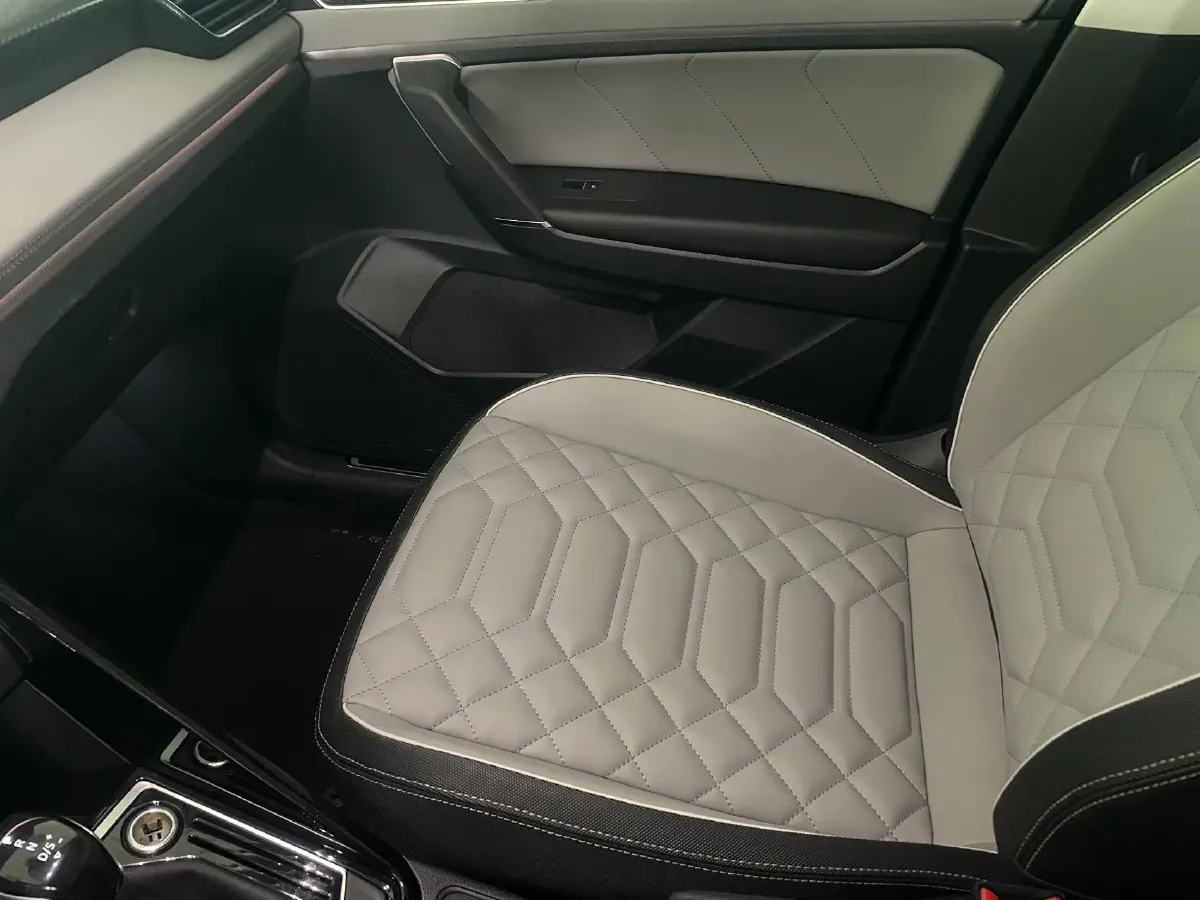 2023 Volkswagen Tayron 1.4T 150HP L4 7DCT,autocango,china used car exporter,china ev exporter,chinese used car exporter,chinese used ev exporter