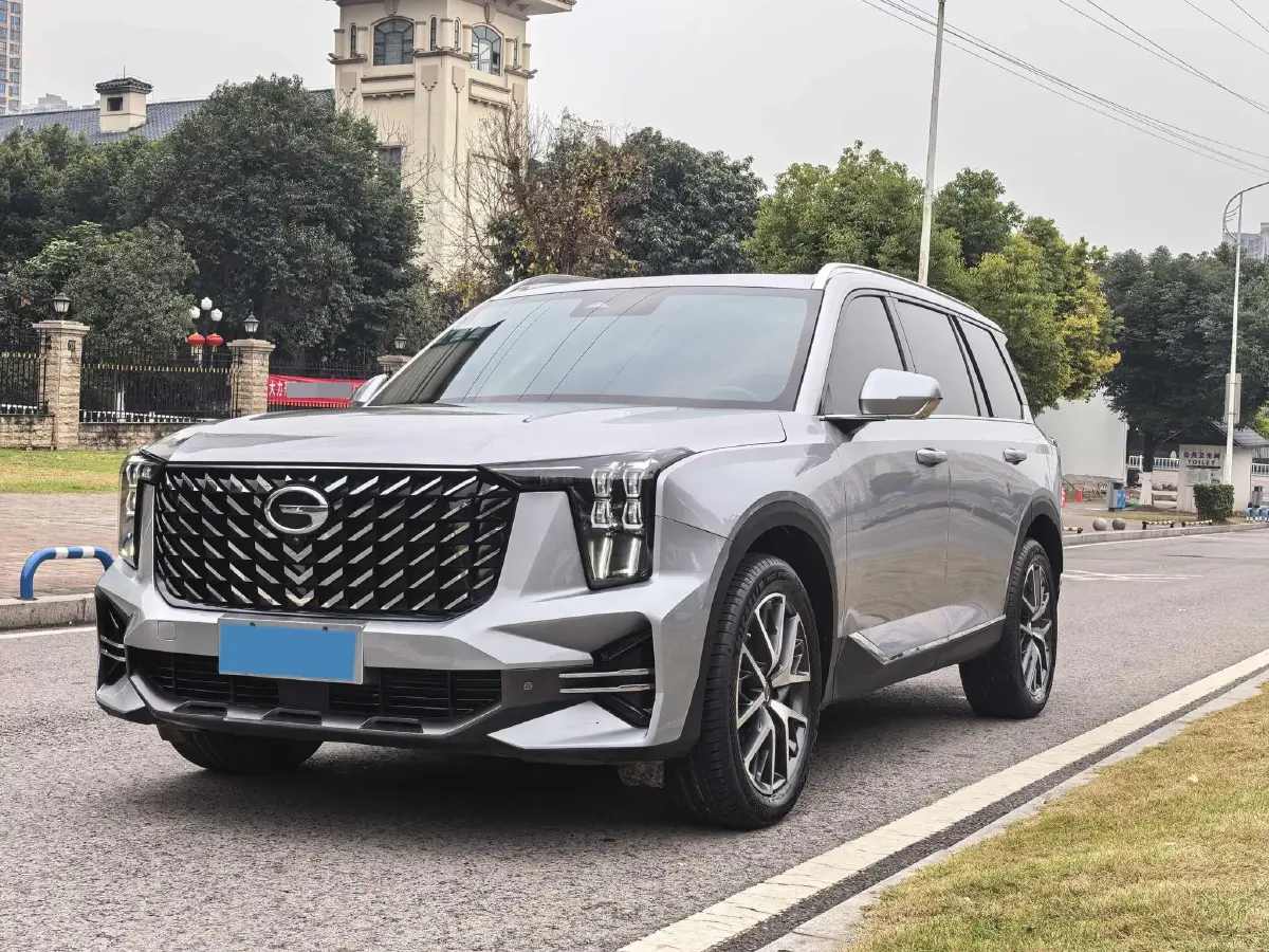 2022 GAC Trumpchi GS8 2.0T 252HP L4 8AT