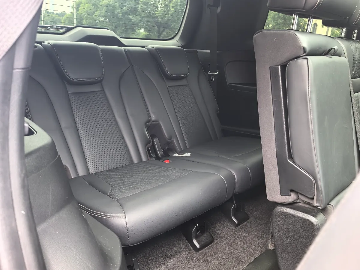 2022 GAC Trumpchi GS8 2.0T 252HP L4 8AT,autocango,china used car exporter,china ev exporter,chinese used car exporter,chinese used ev exporter