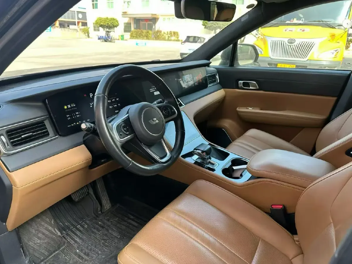 2020 Li ONE Range Extended 131HP REEV 40.5KWH,autocango,china used car exporter,china ev exporter,chinese used car exporter,chinese used ev exporter