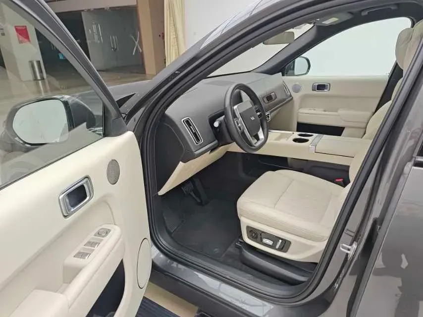 2022 Li L9 Range Extended 154HP REEV 42.6KWH,autocango,china used car exporter,china ev exporter,chinese used car exporter,chinese used ev exporter