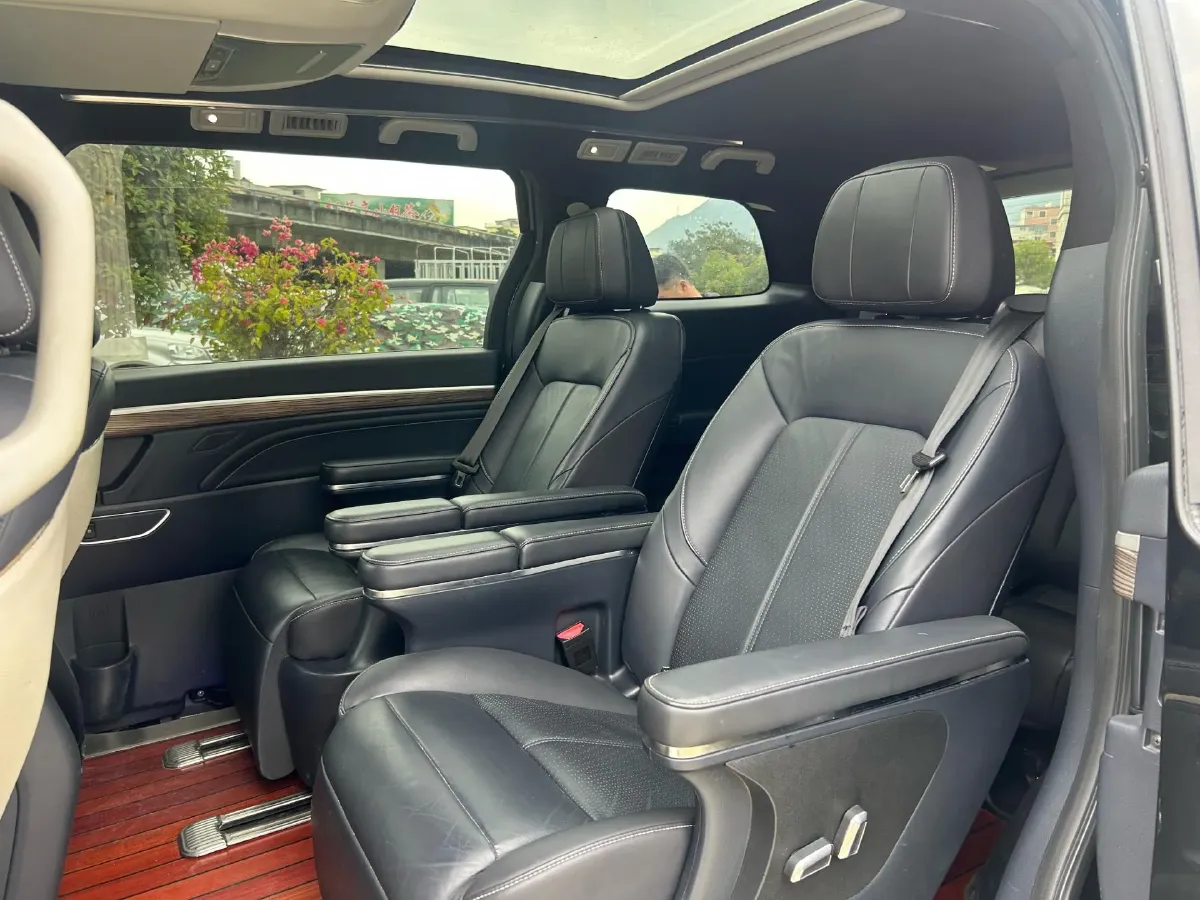 2021 GAC Trumpchi M8 2.0T 252HP L4 8AT,autocango,china used car exporter,china ev exporter,chinese used car exporter,chinese used ev exporter