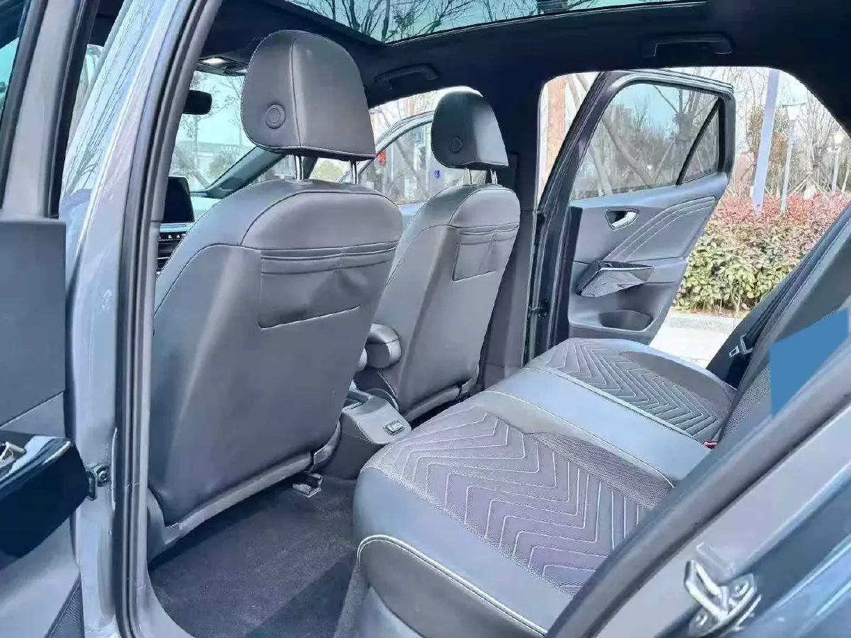 2024 Volkswagen ID.3 BEV 52.8KWH,autocango,china used car exporter,china ev exporter,chinese used car exporter,chinese used ev exporter