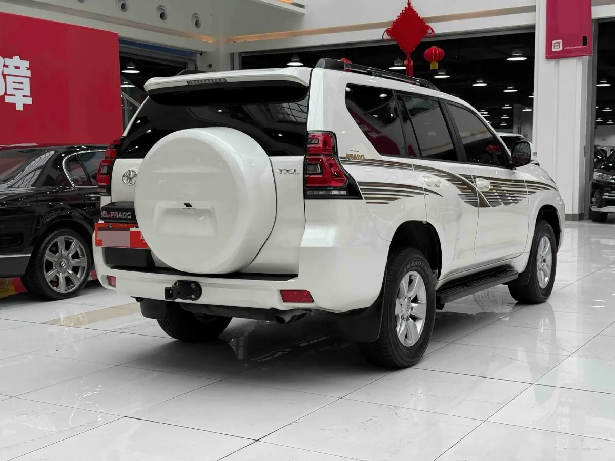 2020 Toyota Yaris 1.6T 261HP L3 6MT,autocango,china used car exporter,china ev exporter,chinese used car exporter,chinese used ev exporter