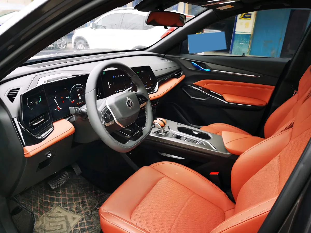 2025 ChangAn X5 PLUS 1.5T 188HP L4 7DCT,autocango,china used car exporter,china ev exporter,chinese used car exporter,chinese used ev exporter