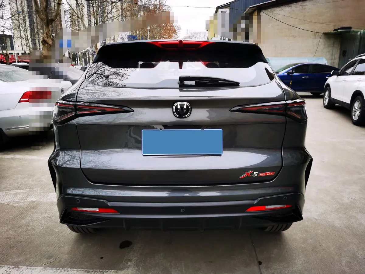 2025 ChangAn X5 PLUS 1.5T 188HP L4 7DCT,autocango,china used car exporter,china ev exporter,chinese used car exporter,chinese used ev exporter