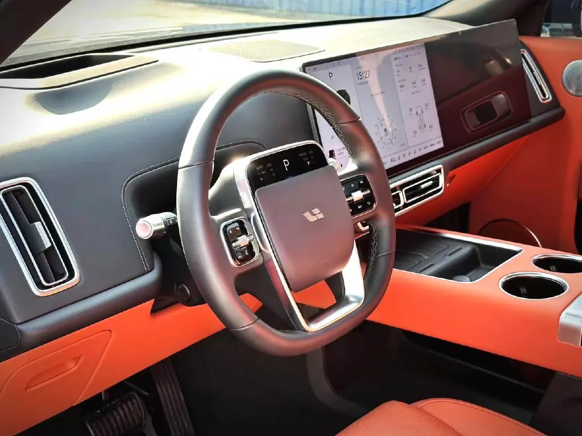 2023 Li L8 Range Extended 154HP REEV 40.9KWH,autocango,china used car exporter,china ev exporter,chinese used car exporter,chinese used ev exporter