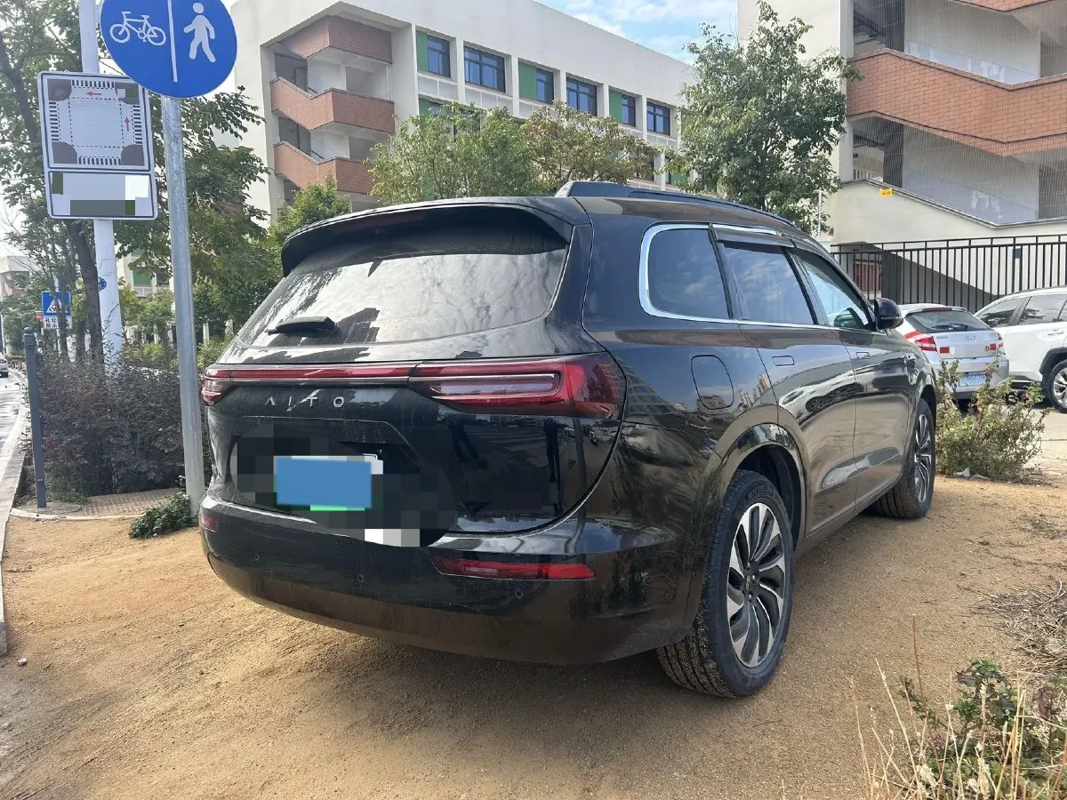 2024 AITO AITO M7 1.5T 152HP L4 REEV 42KWH,autocango,china used car exporter,china ev exporter,chinese used car exporter,chinese used ev exporter