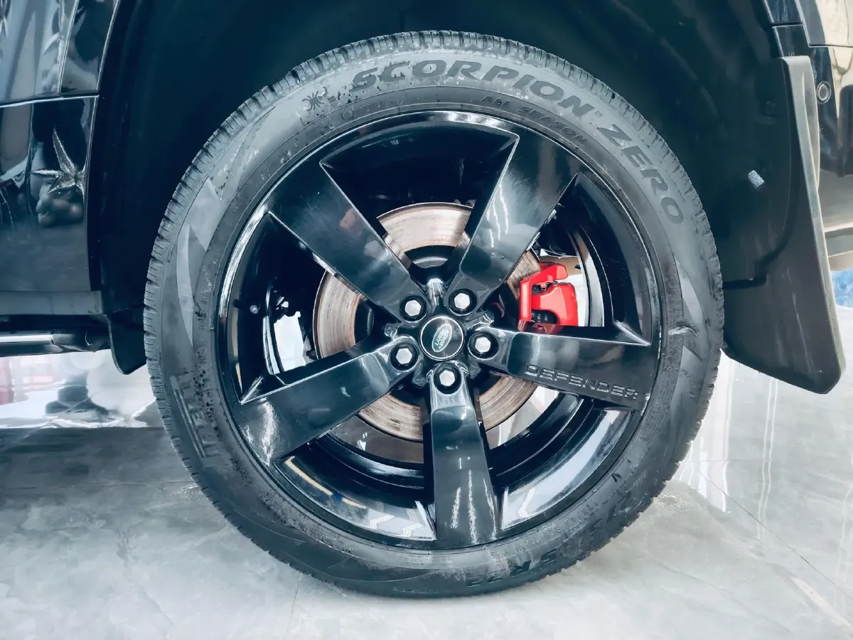 2023 Land Rover Defender 3.0T 400HP L6 8AT,autocango,china used car exporter,china ev exporter,chinese used car exporter,chinese used ev exporter