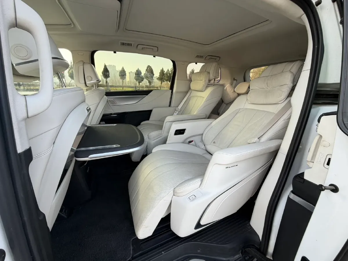 2024 Buick GL8 1.5T 180HP L4 2DHT PHEV 24.4KWH,autocango,china used car exporter,china ev exporter,chinese used car exporter,chinese used ev exporter