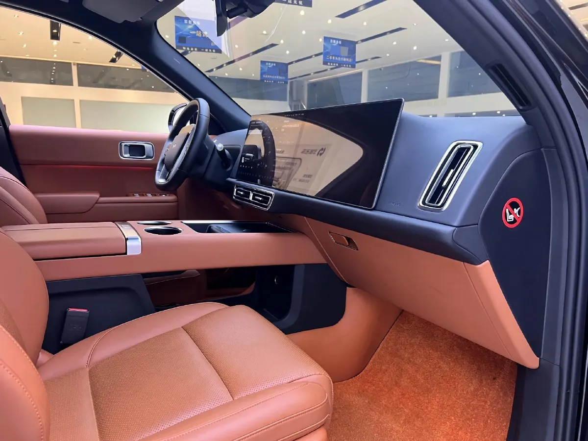 2024 Land Rover Range Rover Evoque 1.5T 200HP L3 8AT PHEV 15.5KWH,autocango,china used car exporter,china ev exporter,chinese used car exporter,chinese used ev exporter