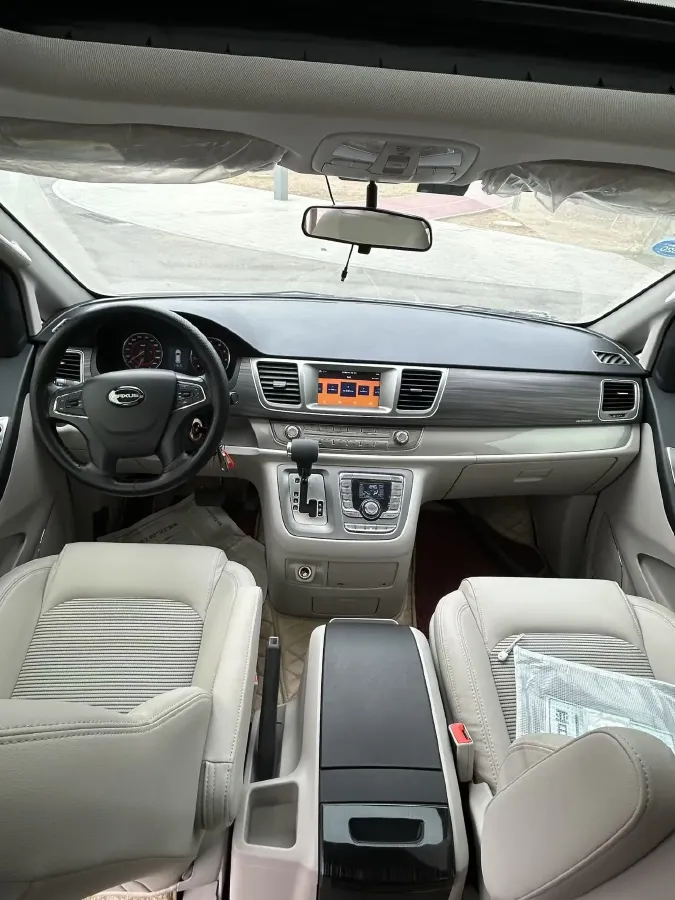 2016 MAXUS G10 2.0T 224HP L4 6AT,autocango,china used car exporter,china ev exporter,chinese used car exporter,chinese used ev exporter