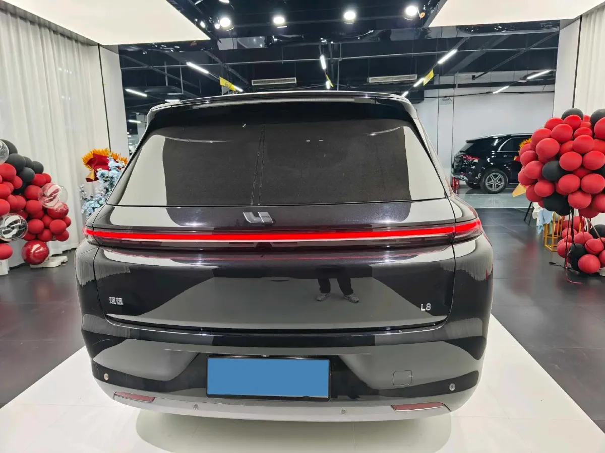 2023 Li L8 Range Extended 154HP REEV 40.9KWH,autocango,china used car exporter,china ev exporter,chinese used car exporter,chinese used ev exporter