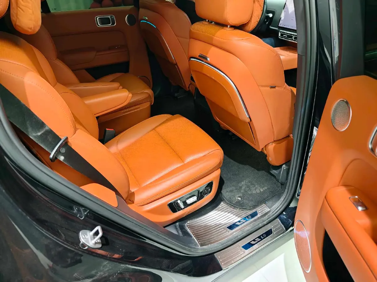 2023 Li L8 Range Extended 154HP REEV 40.9KWH,autocango,china used car exporter,china ev exporter,chinese used car exporter,chinese used ev exporter