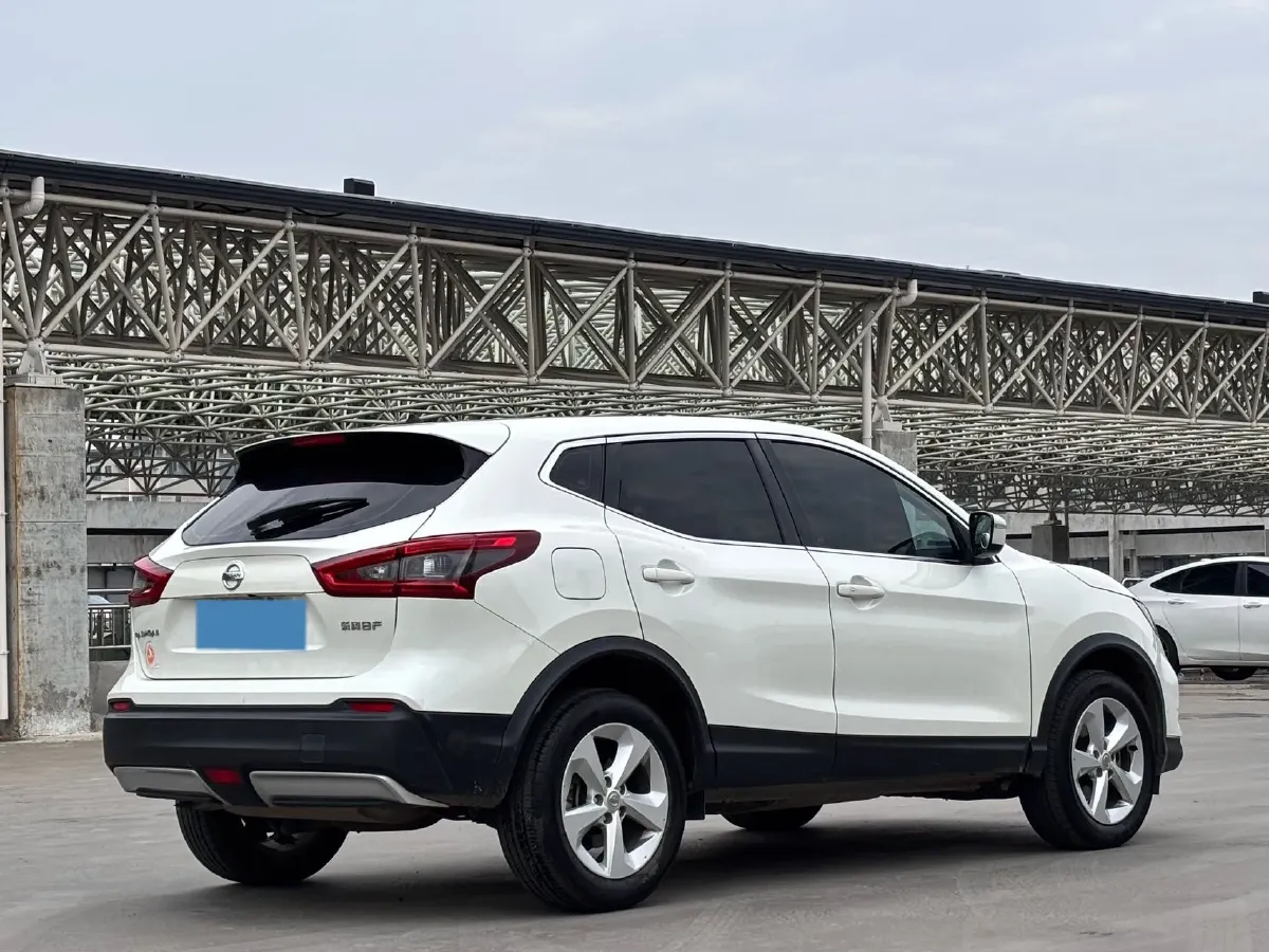 2022 Nissan Qashqai 2.0L 151HP L4 CVT,autocango,china used car exporter,china ev exporter,chinese used car exporter,chinese used ev exporter