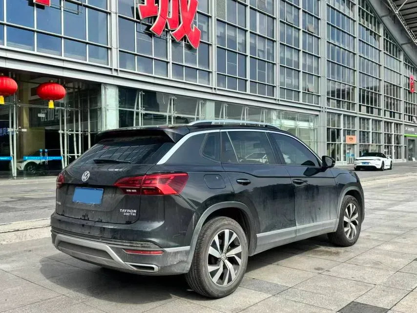 2019 Jeep Cherokee 2.0T 234HP L4 9AT,autocango,china used car exporter,china ev exporter,chinese used car exporter,chinese used ev exporter