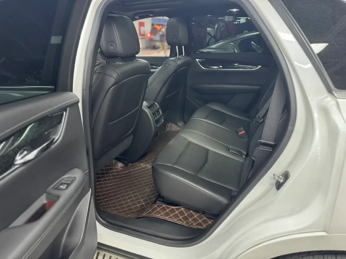 2020 Cadillac XT5 2.0T 237HP L4 9AT,autocango,china used car exporter,china ev exporter,chinese used car exporter,chinese used ev exporter