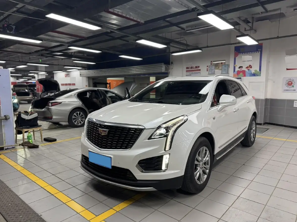 2020 Cadillac XT5 2.0T 237HP L4 9AT