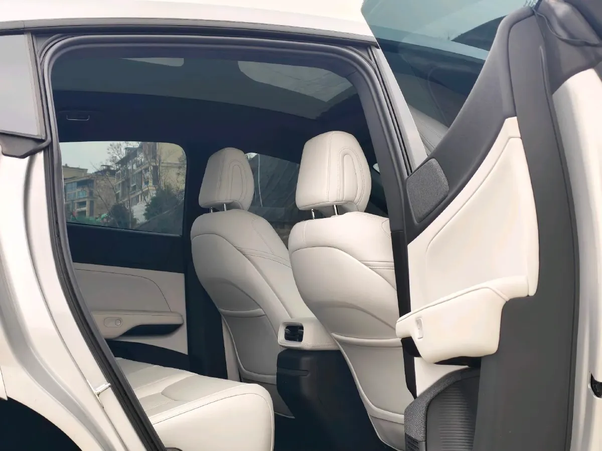 2023 Xpeng G6 BEV 87.5KWH,autocango,china used car exporter,china ev exporter,chinese used car exporter,chinese used ev exporter