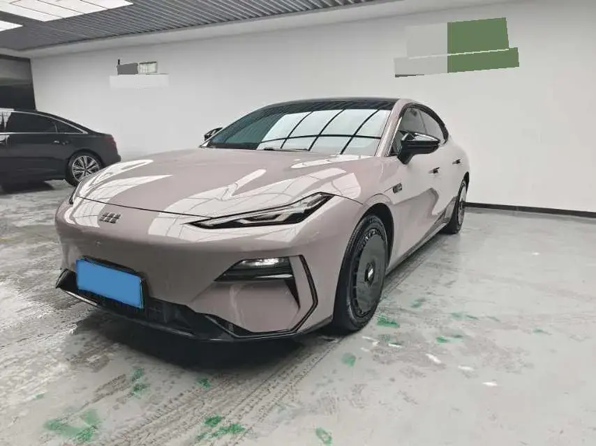 2024 Geely Galaxy E8 BEV 62KWH