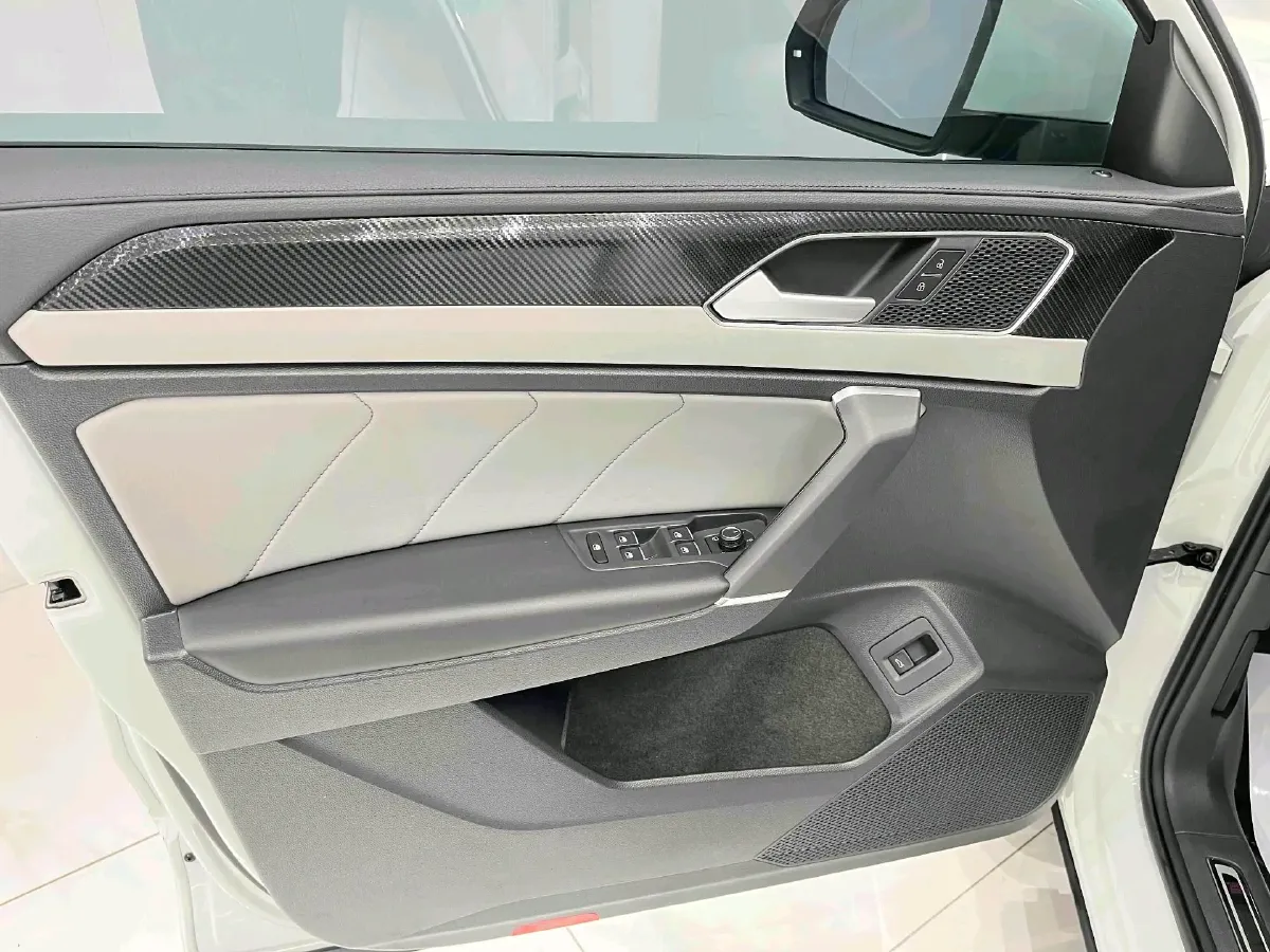 2023 Volkswagen Tayron 1.4T 150HP L4 7DCT,autocango,china used car exporter,china ev exporter,chinese used car exporter,chinese used ev exporter