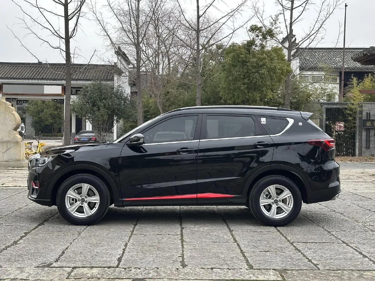 2023 Jetour X70 1.5T 156HP L4 6MT,autocango,china used car exporter,china ev exporter,chinese used car exporter,chinese used ev exporter