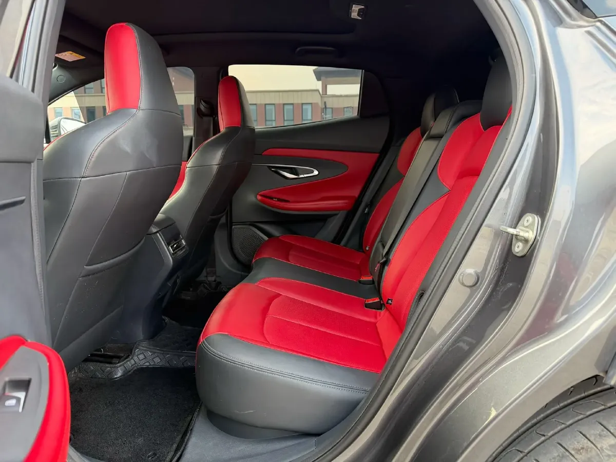 2020 ChangAn UNI-T 1.5T 180HP L4 7DCT,autocango,china used car exporter,china ev exporter,chinese used car exporter,chinese used ev exporter