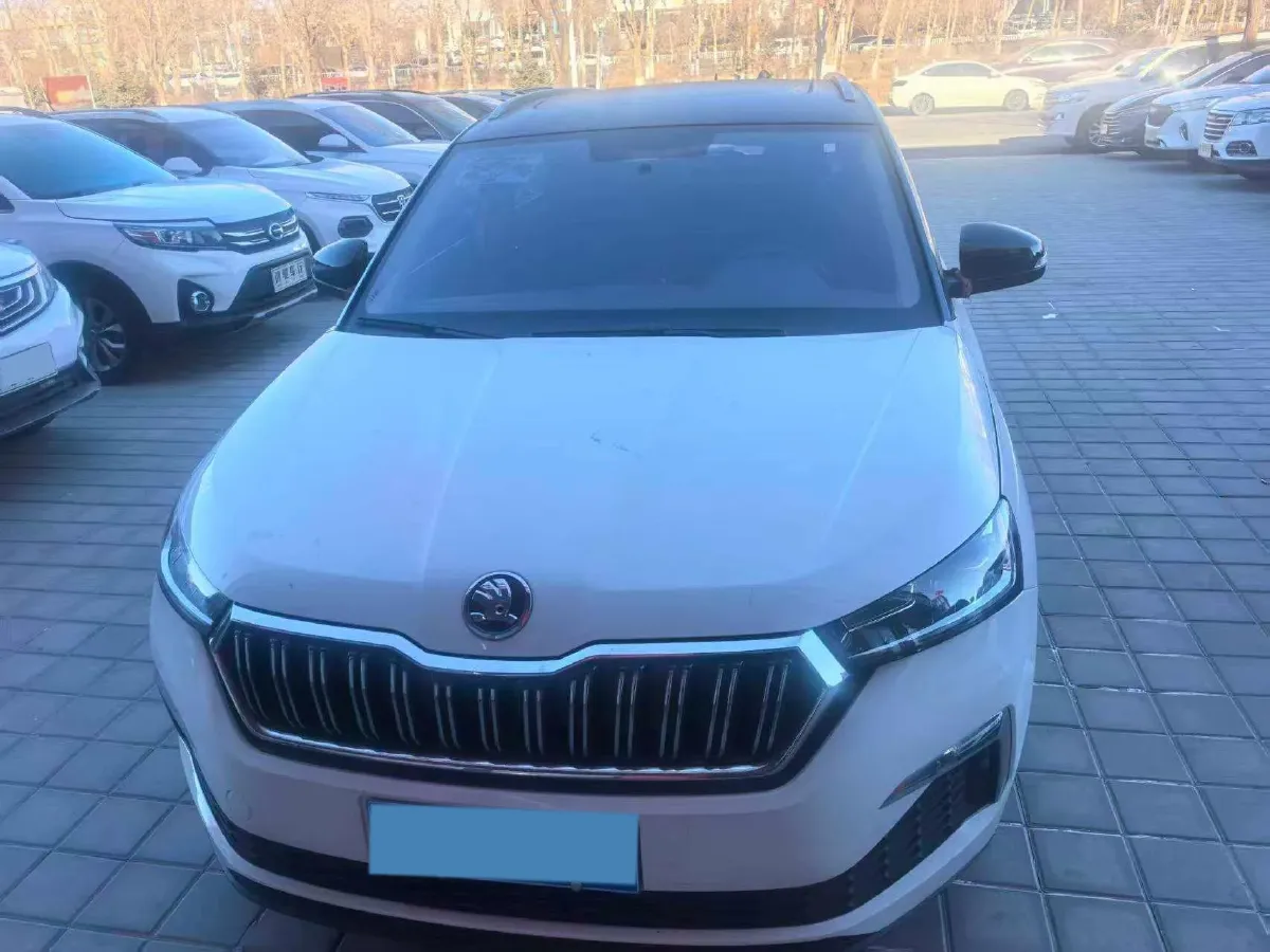 2022 Skoda Kamiq 1.5L 112HP L4 6AT,autocango,china used car exporter,china ev exporter,chinese used car exporter,chinese used ev exporter