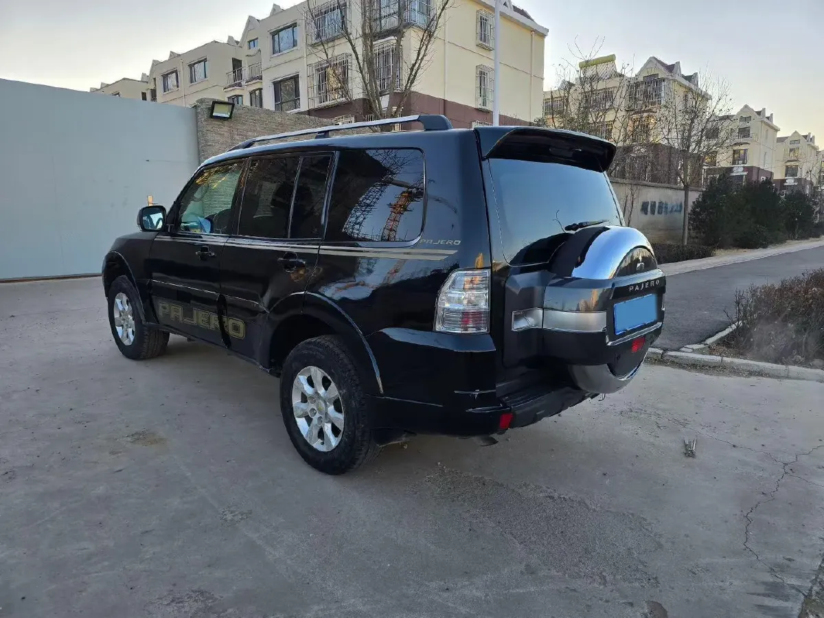 2019 Mitsubishi Pajero 3.0L 174HP V6 5AT,autocango,china used car exporter,china ev exporter,chinese used car exporter,chinese used ev exporter