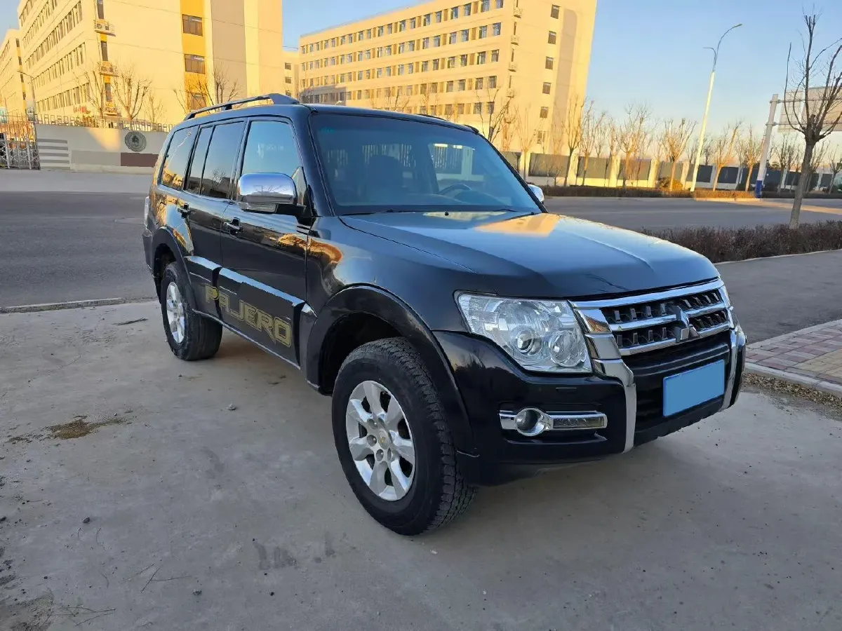 2019 Mitsubishi Pajero 3.0L 174HP V6 5AT,autocango,china used car exporter,china ev exporter,chinese used car exporter,chinese used ev exporter