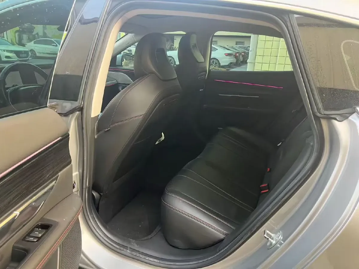 2022 Xpeng P7 BEV 60.2KWH,autocango,china used car exporter,china ev exporter,chinese used car exporter,chinese used ev exporter