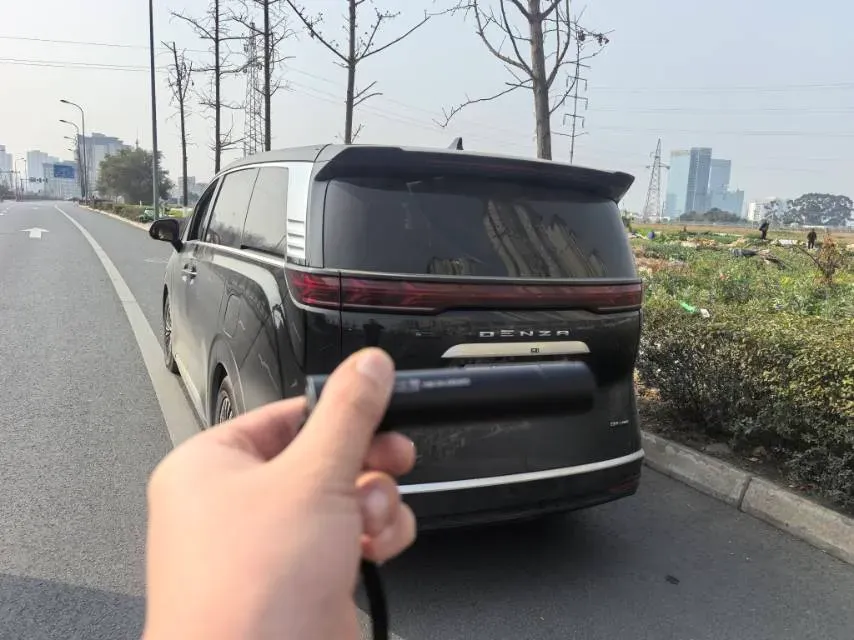 2024 Denza D9 1.5T 139HP L4 E-CVT PHEV 40KWH,autocango,china used car exporter,china ev exporter,chinese used car exporter,chinese used ev exporter