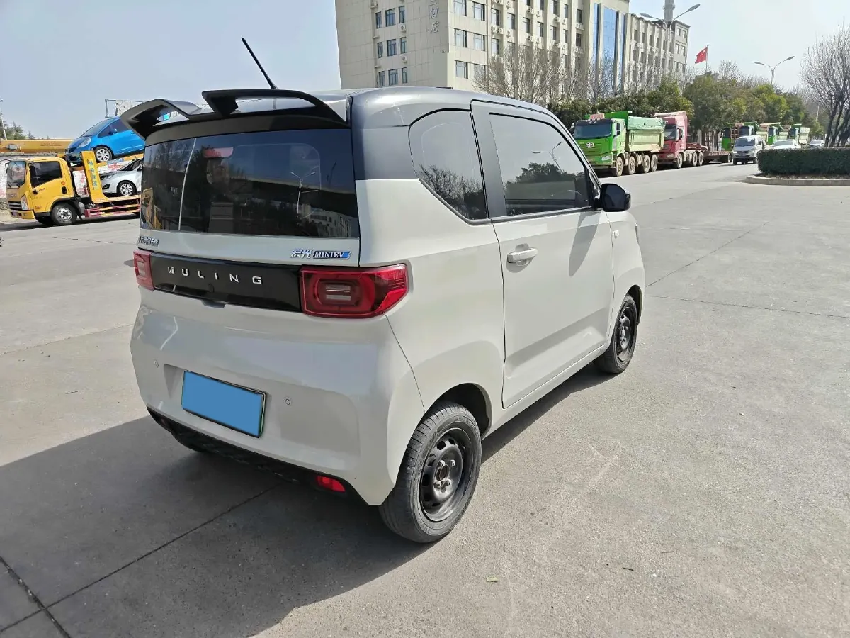 2022 WuLing HongGuang MINI EV BEV 9KWH,autocango,china used car exporter,china ev exporter,chinese used car exporter,chinese used ev exporter