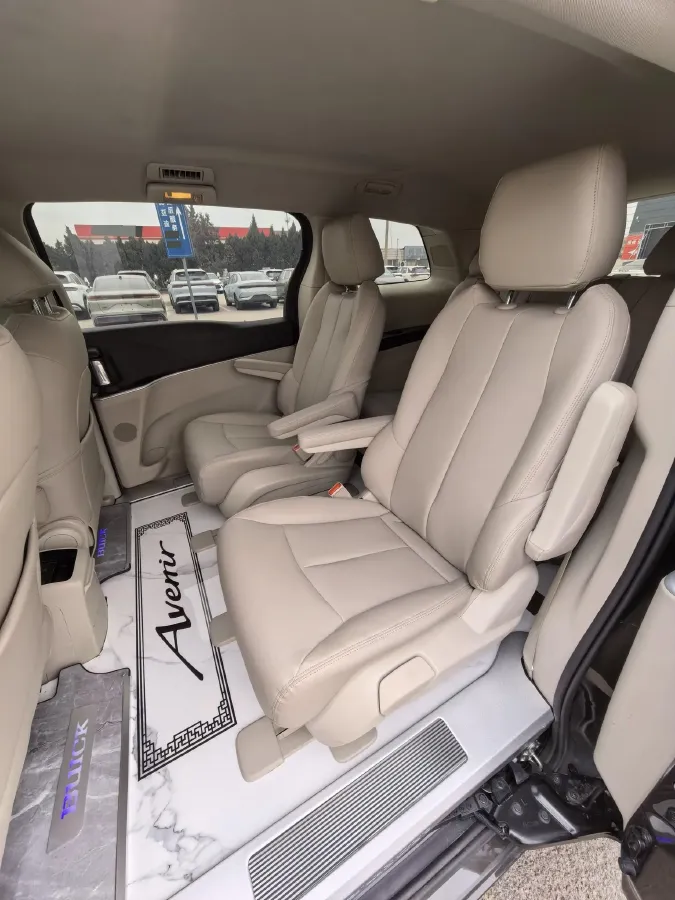 2022 Buick GL8 2.0T 237HP L4 9AT,autocango,china used car exporter,china ev exporter,chinese used car exporter,chinese used ev exporter