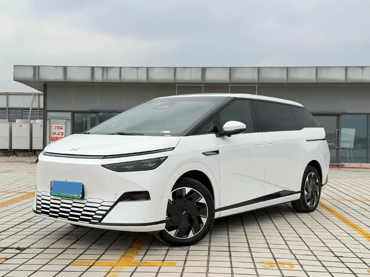 2024 Xpeng X9 BEV 101.5KWH,autocango,china used car exporter,china ev exporter,chinese used car exporter,chinese used ev exporter