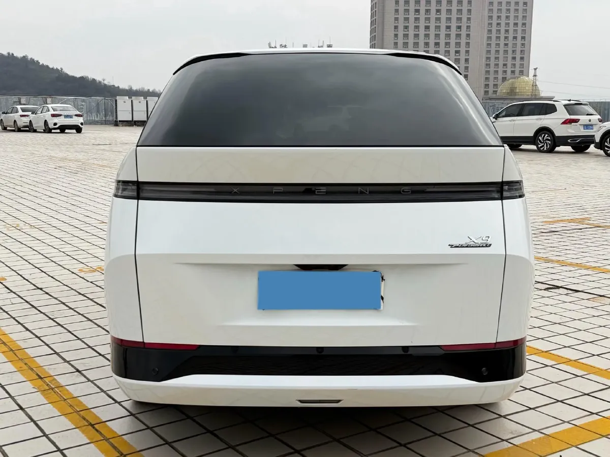 2024 Xpeng X9 BEV 101.5KWH,autocango,china used car exporter,china ev exporter,chinese used car exporter,chinese used ev exporter