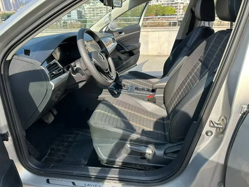 2021 Volkswagen Lavida 1.4T 150HP L4 7DCT,autocango,china used car exporter,china ev exporter,chinese used car exporter,chinese used ev exporter