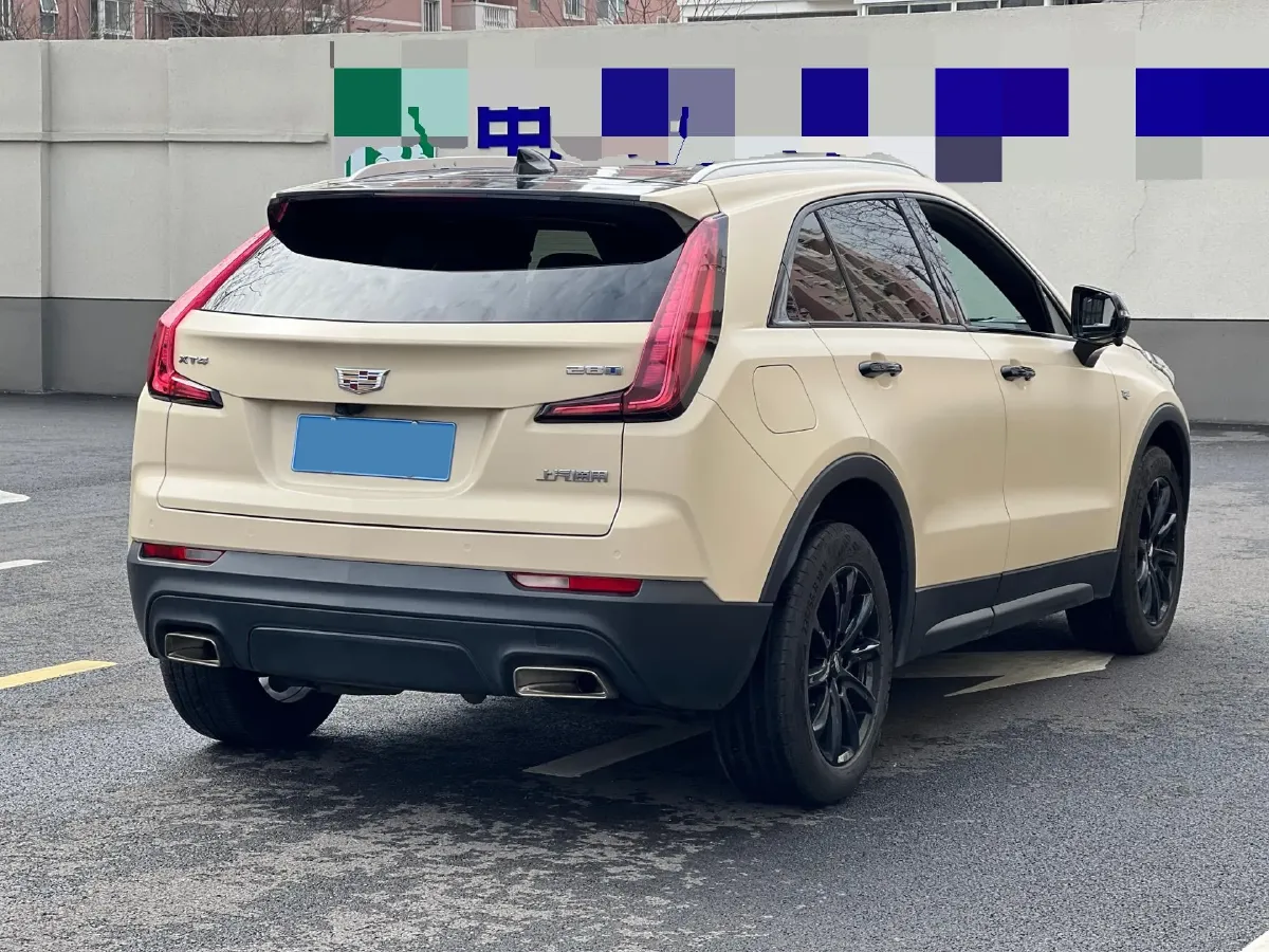 2022 Cadillac XT4 2.0T 237HP L4 9AT,autocango,china used car exporter,china ev exporter,chinese used car exporter,chinese used ev exporter