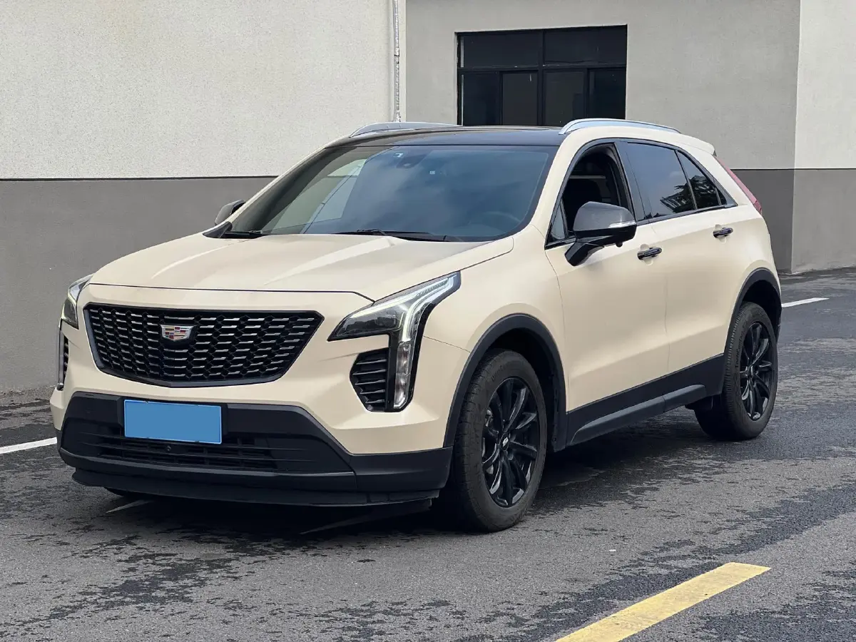 2022 Cadillac XT4 2.0T 237HP L4 9AT