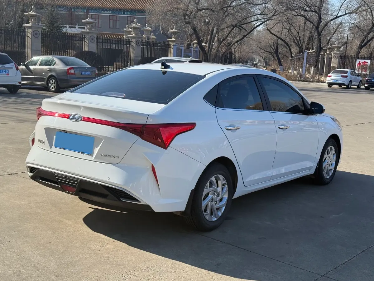 2020 Hyundai Verna 1.4L 100HP L4 6MT,autocango,china used car exporter,china ev exporter,chinese used car exporter,chinese used ev exporter