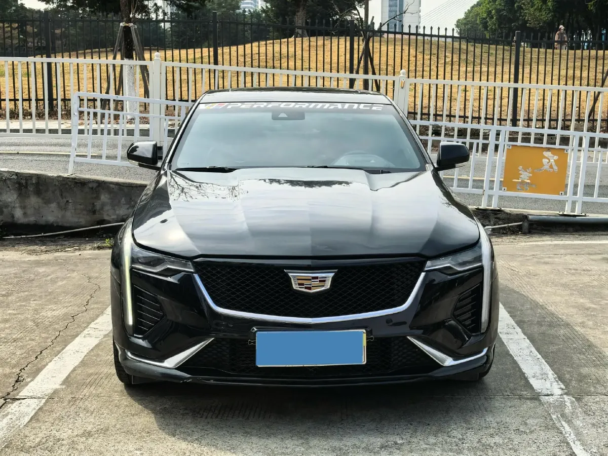 2022 Cadillac CT4 2.0T 237HP L4 8AT,autocango,china used car exporter,china ev exporter,chinese used car exporter,chinese used ev exporter