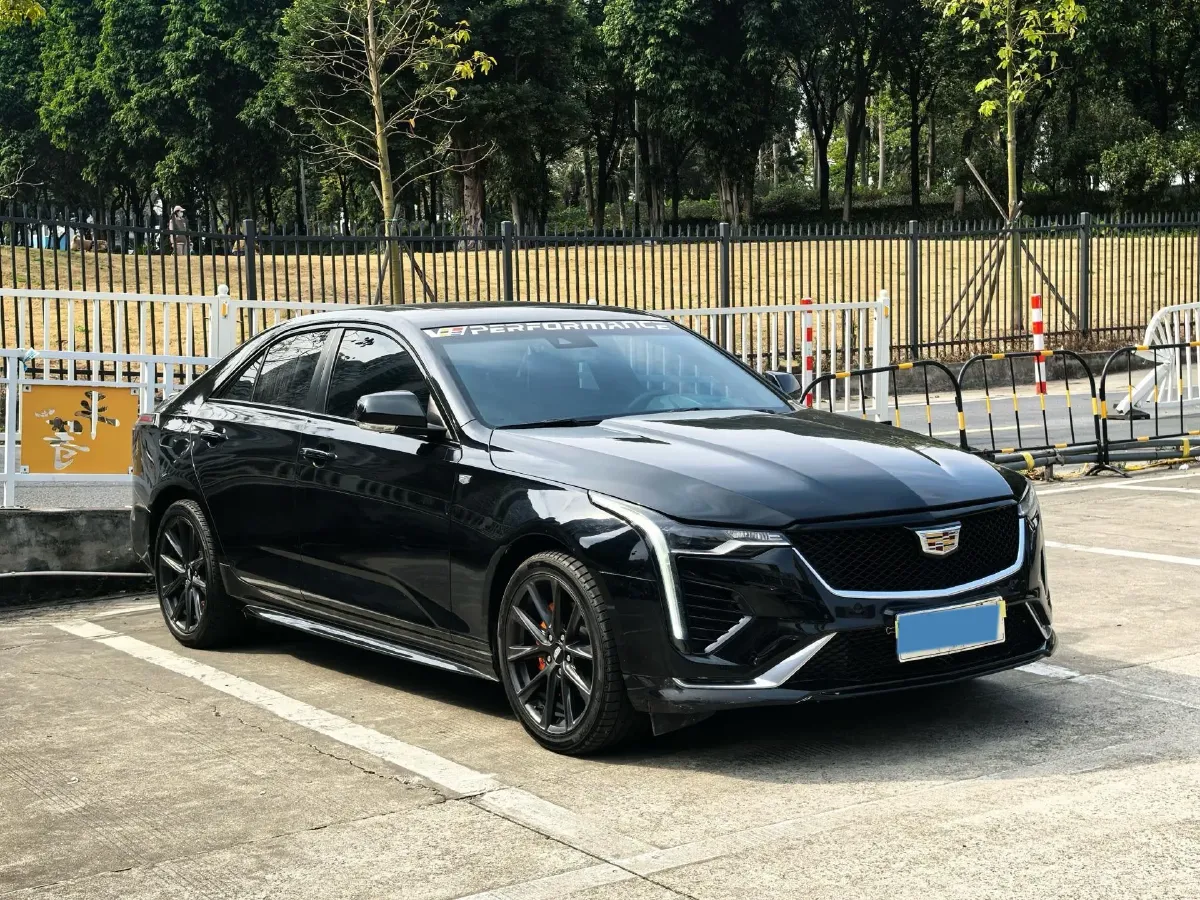 2022 Cadillac CT4 2.0T 237HP L4 8AT,autocango,china used car exporter,china ev exporter,chinese used car exporter,chinese used ev exporter