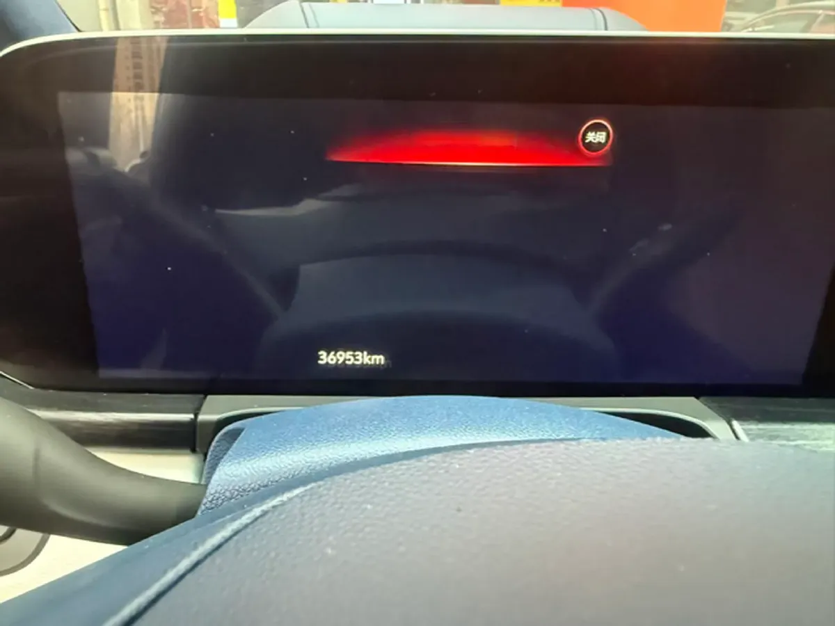 2023 Buick GL8 2.0T 237HP L4 9AT,autocango,china used car exporter,china ev exporter,chinese used car exporter,chinese used ev exporter