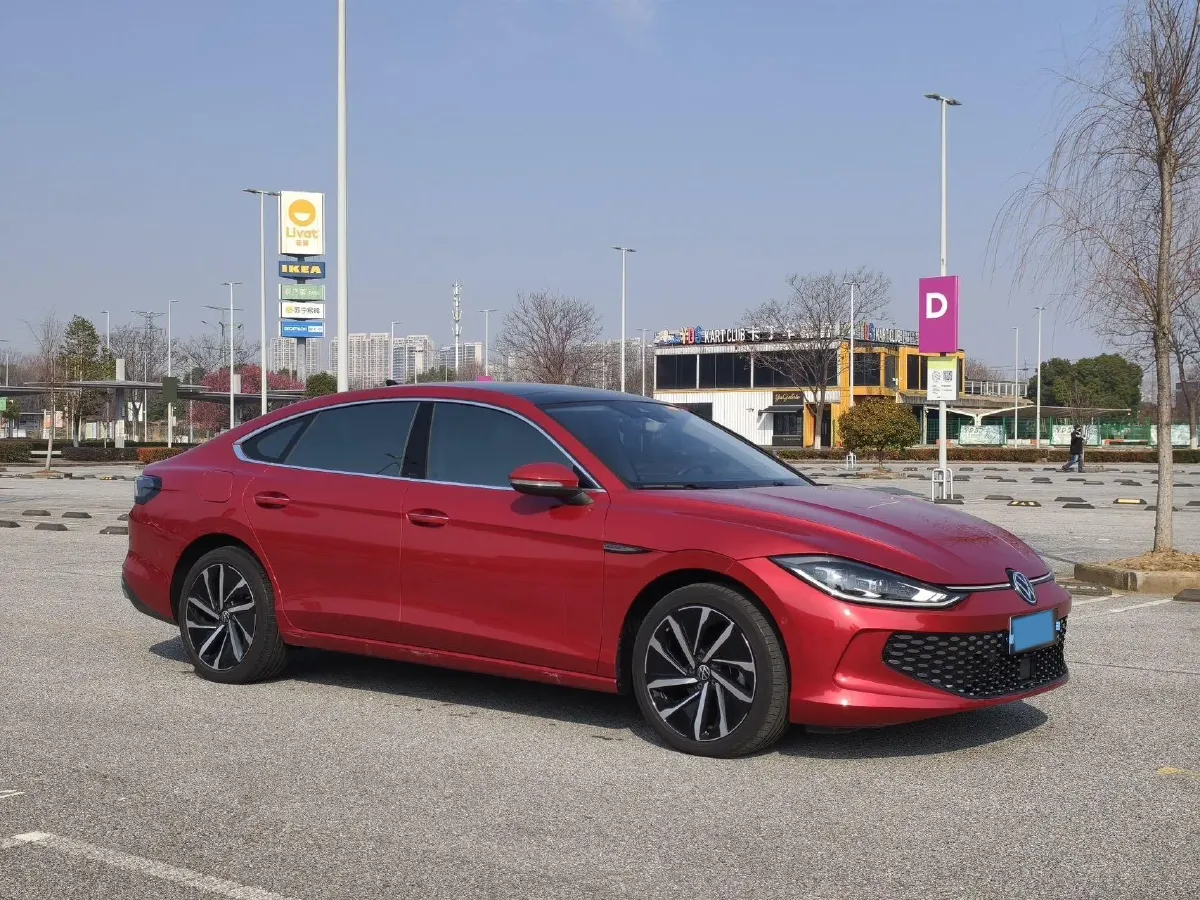 2022 Skoda Superb 2.0T 186HP L4 7DCT,autocango,china used car exporter,china ev exporter,chinese used car exporter,chinese used ev exporter