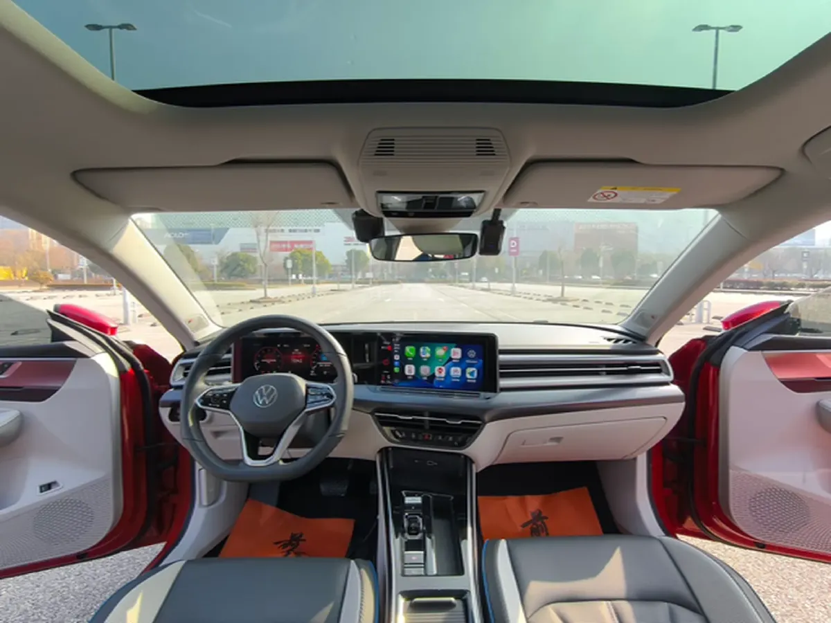 2022 Skoda Superb 2.0T 186HP L4 7DCT,autocango,china used car exporter,china ev exporter,chinese used car exporter,chinese used ev exporter