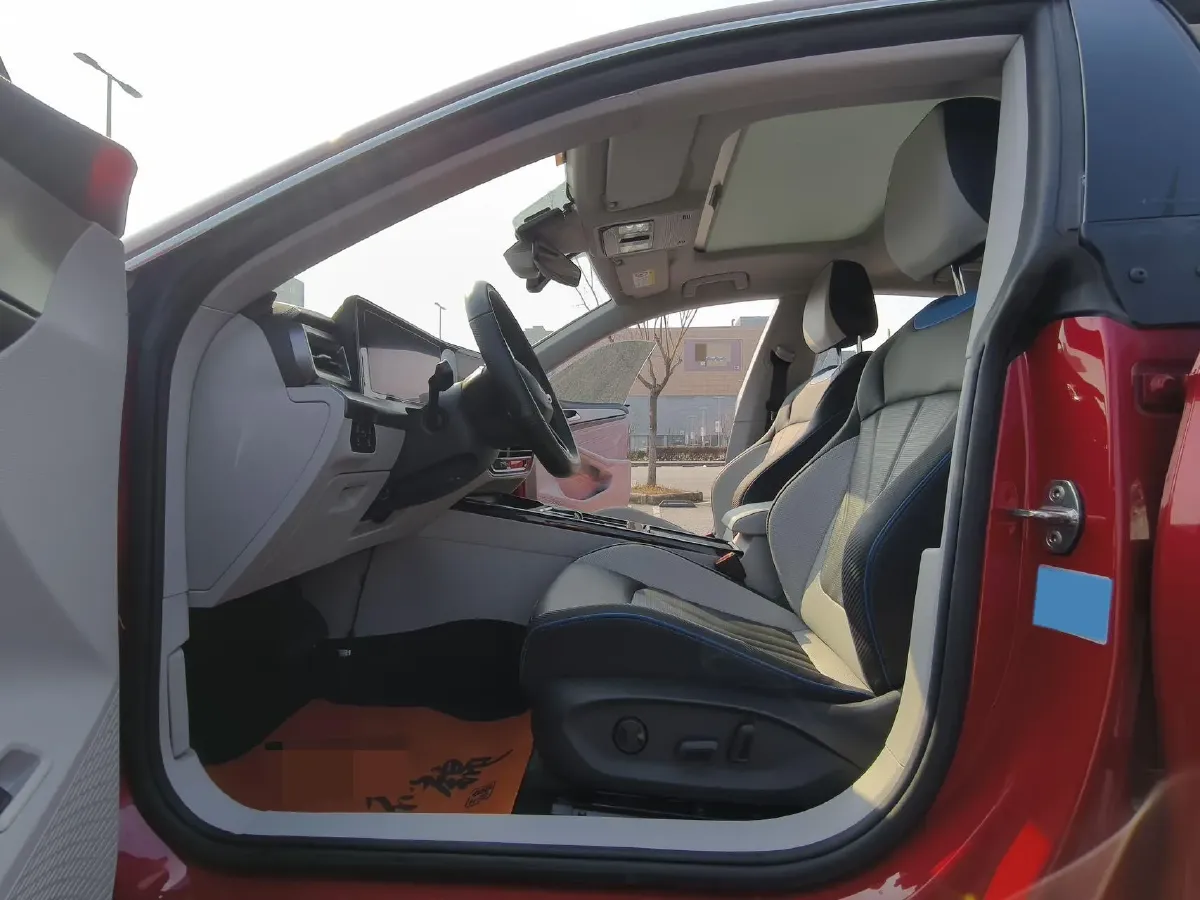 2022 Skoda Superb 2.0T 186HP L4 7DCT,autocango,china used car exporter,china ev exporter,chinese used car exporter,chinese used ev exporter