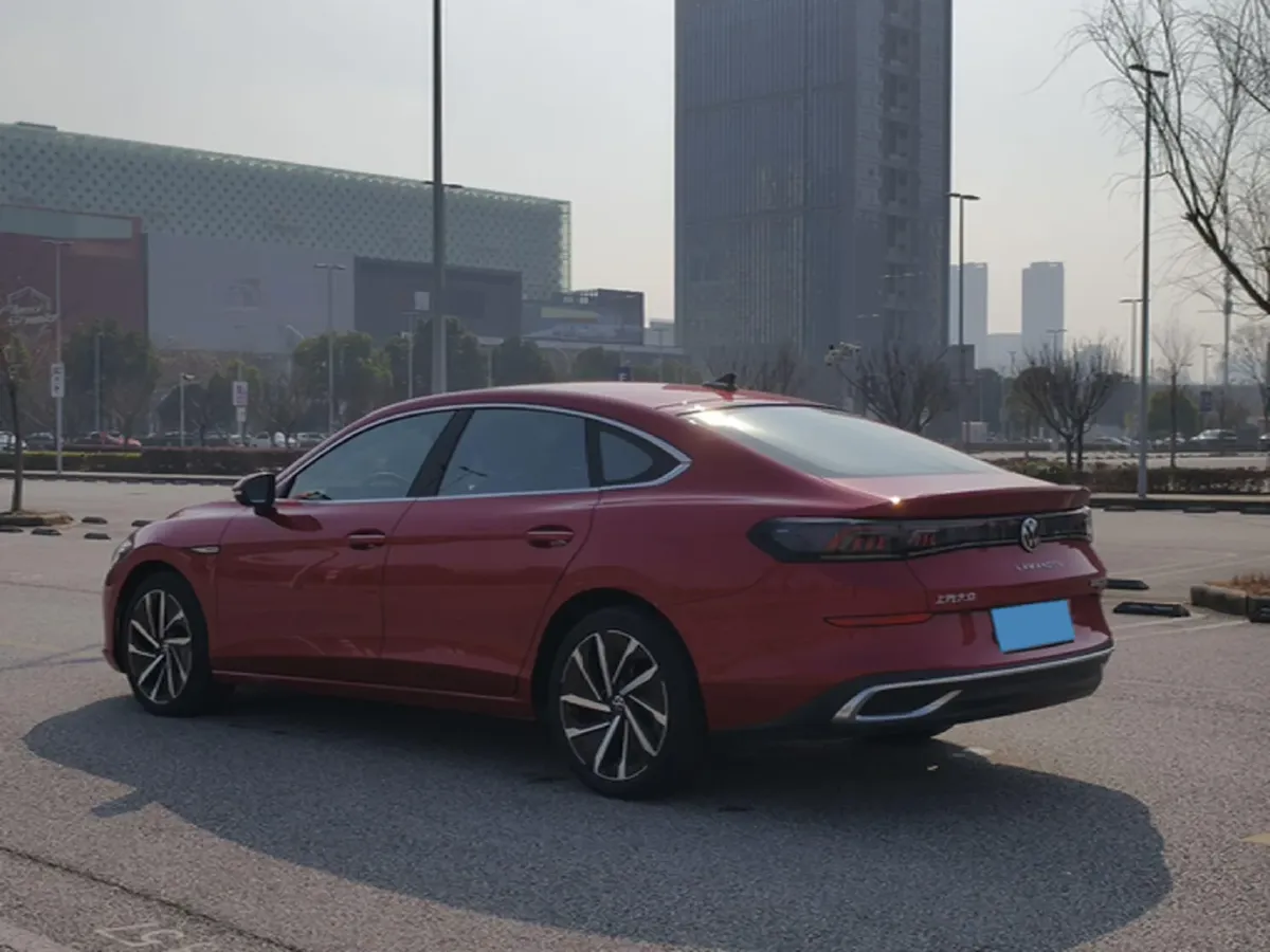 2022 Skoda Superb 2.0T 186HP L4 7DCT,autocango,china used car exporter,china ev exporter,chinese used car exporter,chinese used ev exporter