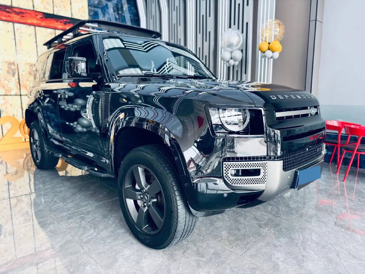 2023 Land Rover Defender 3.0T 400HP L6 8AT,autocango,china used car exporter,china ev exporter,chinese used car exporter,chinese used ev exporter