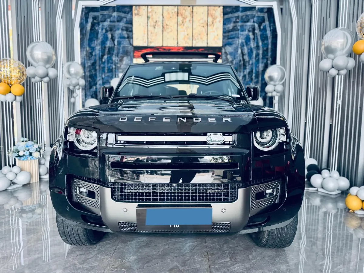 2023 Land Rover Defender 3.0T 400HP L6 8AT,autocango,china used car exporter,china ev exporter,chinese used car exporter,chinese used ev exporter